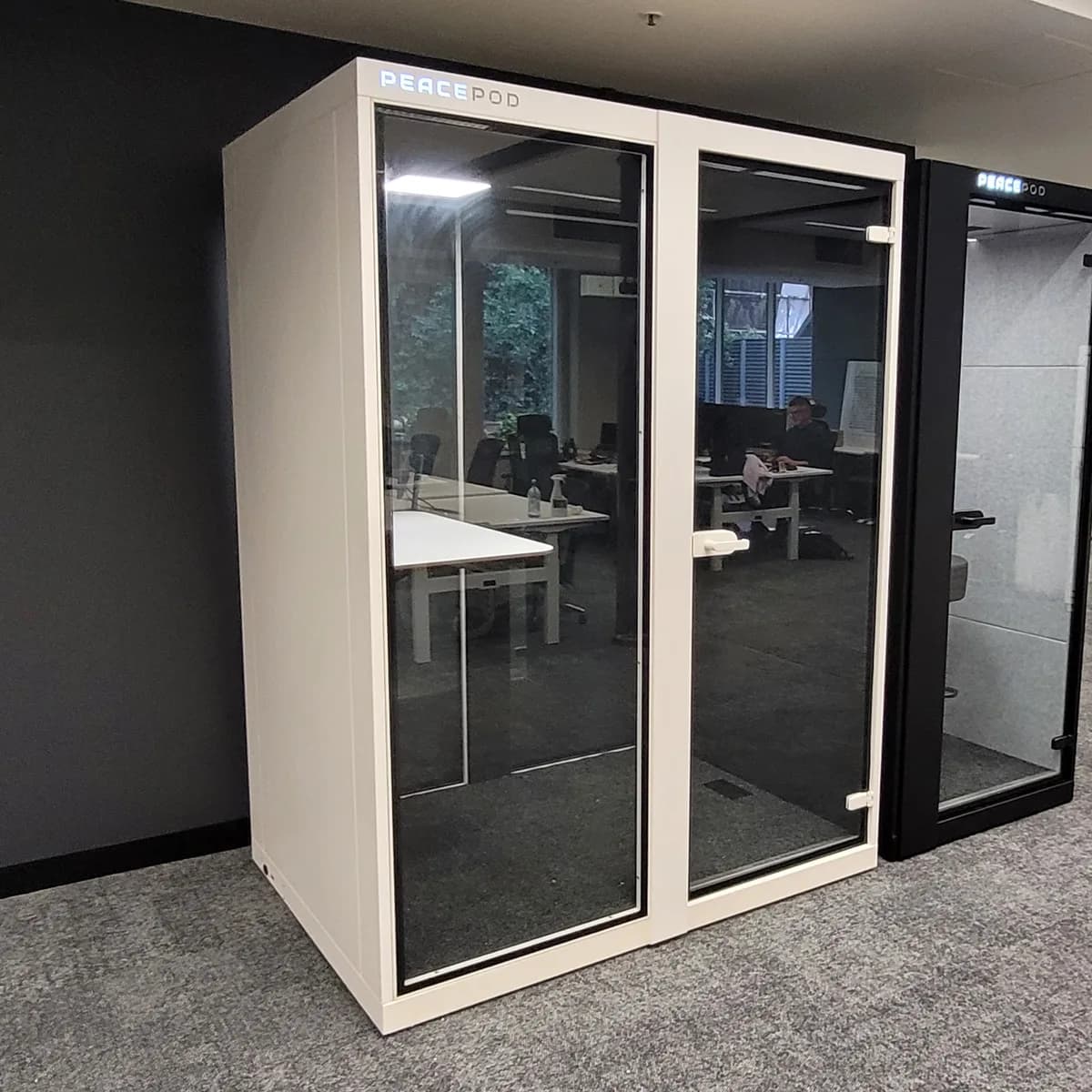 Peacepod Medium — White